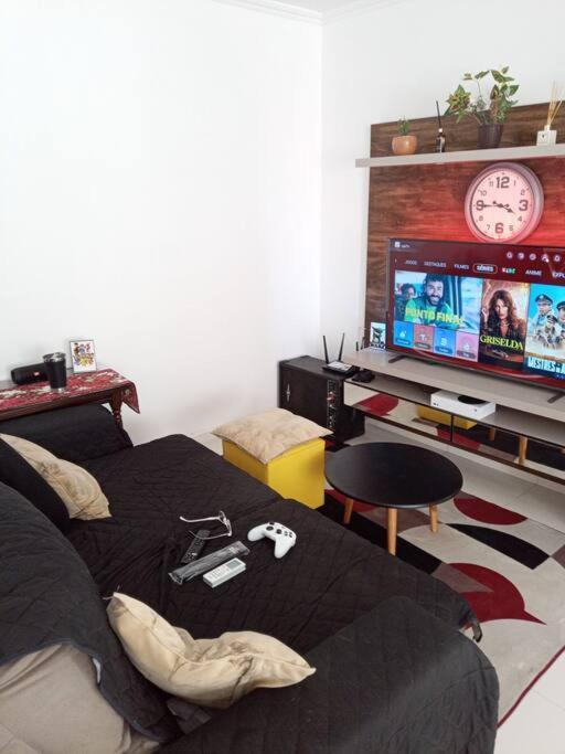 Centralizado A Poucas Quadras Do Mar. Apartamento *